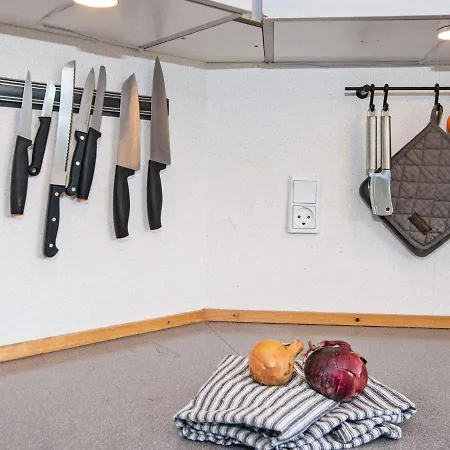 8 Person In Sydals-by Traum * Sonderby (Sonderjylland)